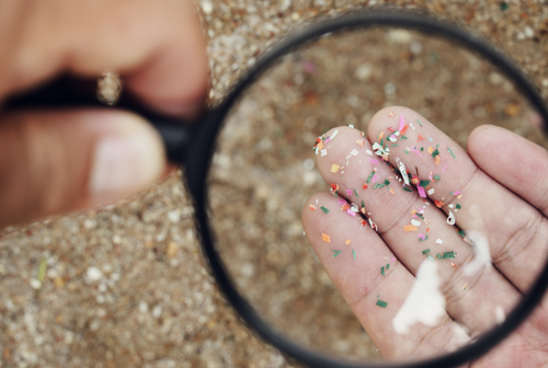 Microplastics in the Air: The Invisible Threat to Your Respiratory Health