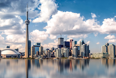 Toronto Ranks 9th Globally as Wildfire Smoke Blankets Great Lakes Region